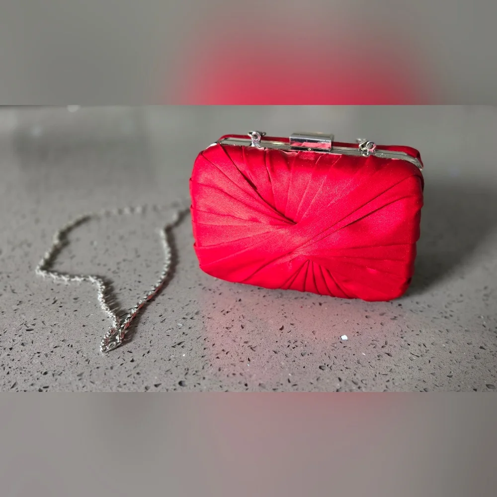 Lulu Townsend Red Satin Evening Clutch Silver Chain Strap - Picture 2 of 8